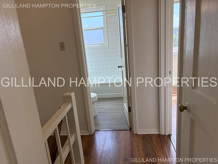320 NW 15th St #320 — Photo 49