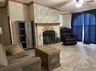 163 Normandy Ave, Azle, TX 76020