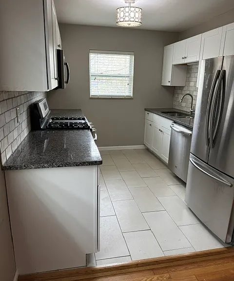 520 Mariedale Dr — Photo 3