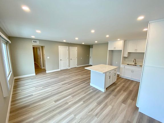 4th image of 7741 Romaine St APT 5