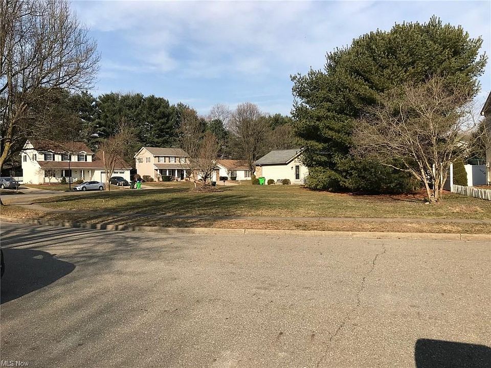 2nd image of 153 Pinedale Dr