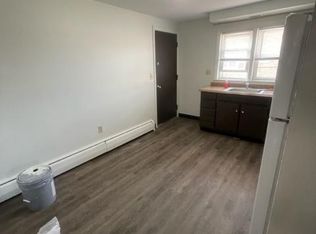 24 Deerfield Ct #A, East Hartford, CT 06108