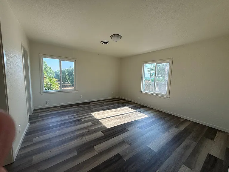 8897 Jacobs Ave — Photo 14