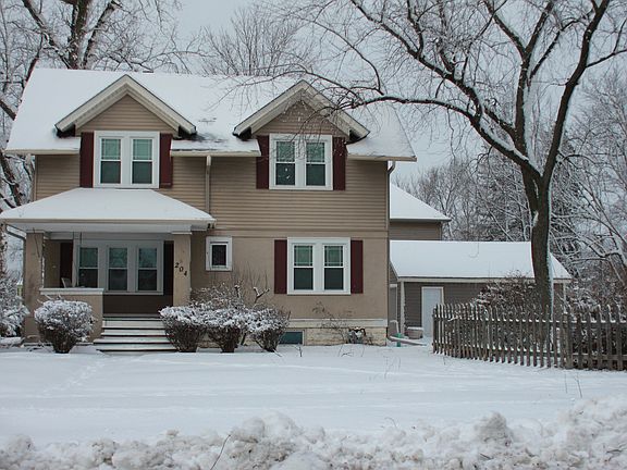 2nd image of 204 N Charlotte St