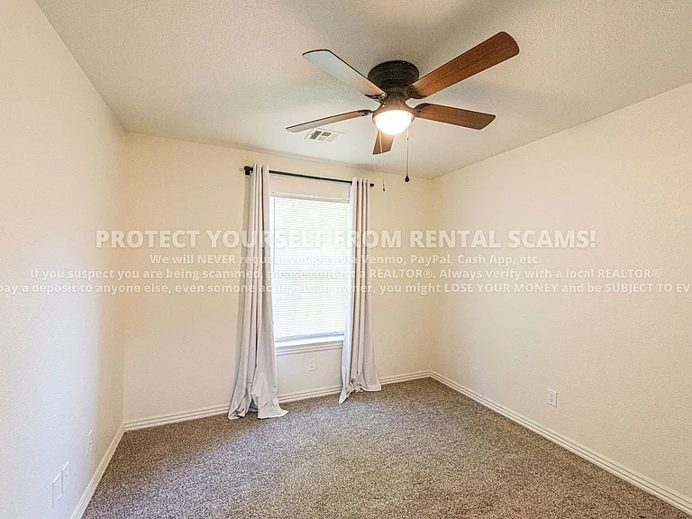 766 W Breeze Cv — Photo 11