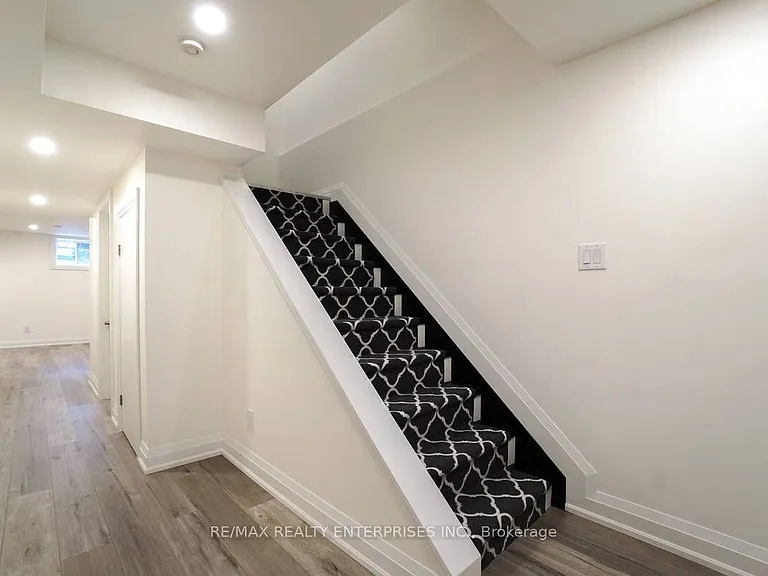 1750 Creek Way #29 — Photo 31