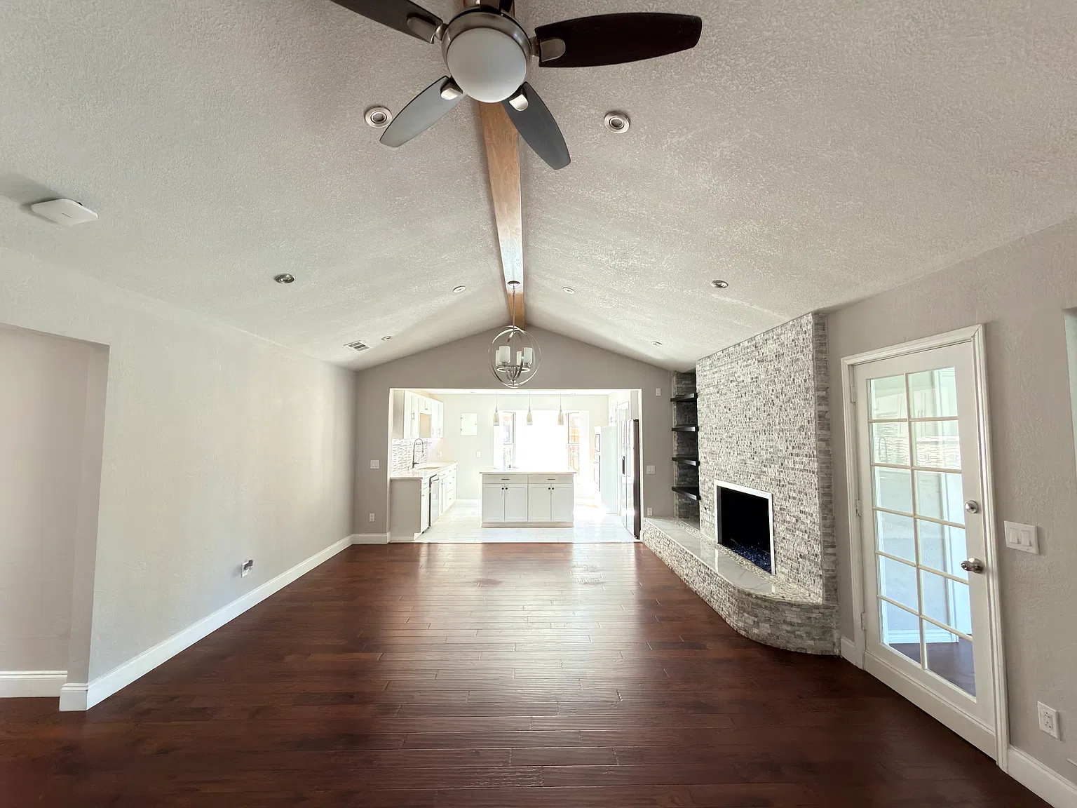 4109 Twilight Trl — Photo 3