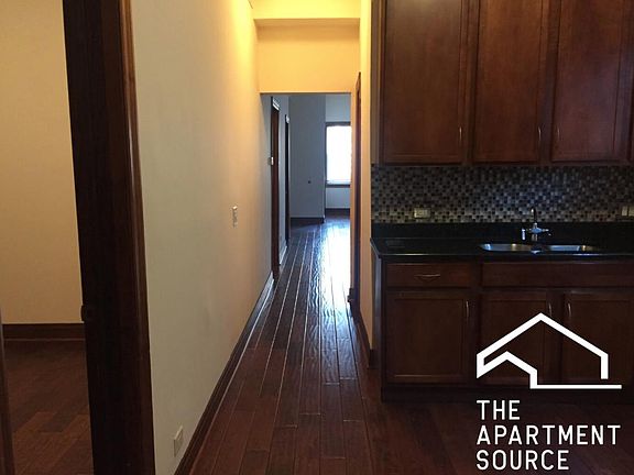 5th image of 1458 N Ashland Ave #2