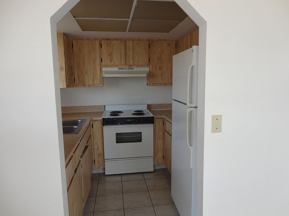 1st image of 811 Gleason Pkwy APT 5