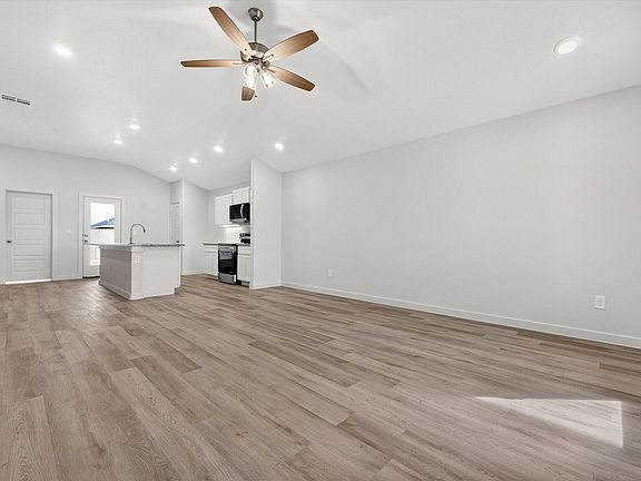 3rd image of 13827 Gary Ave
