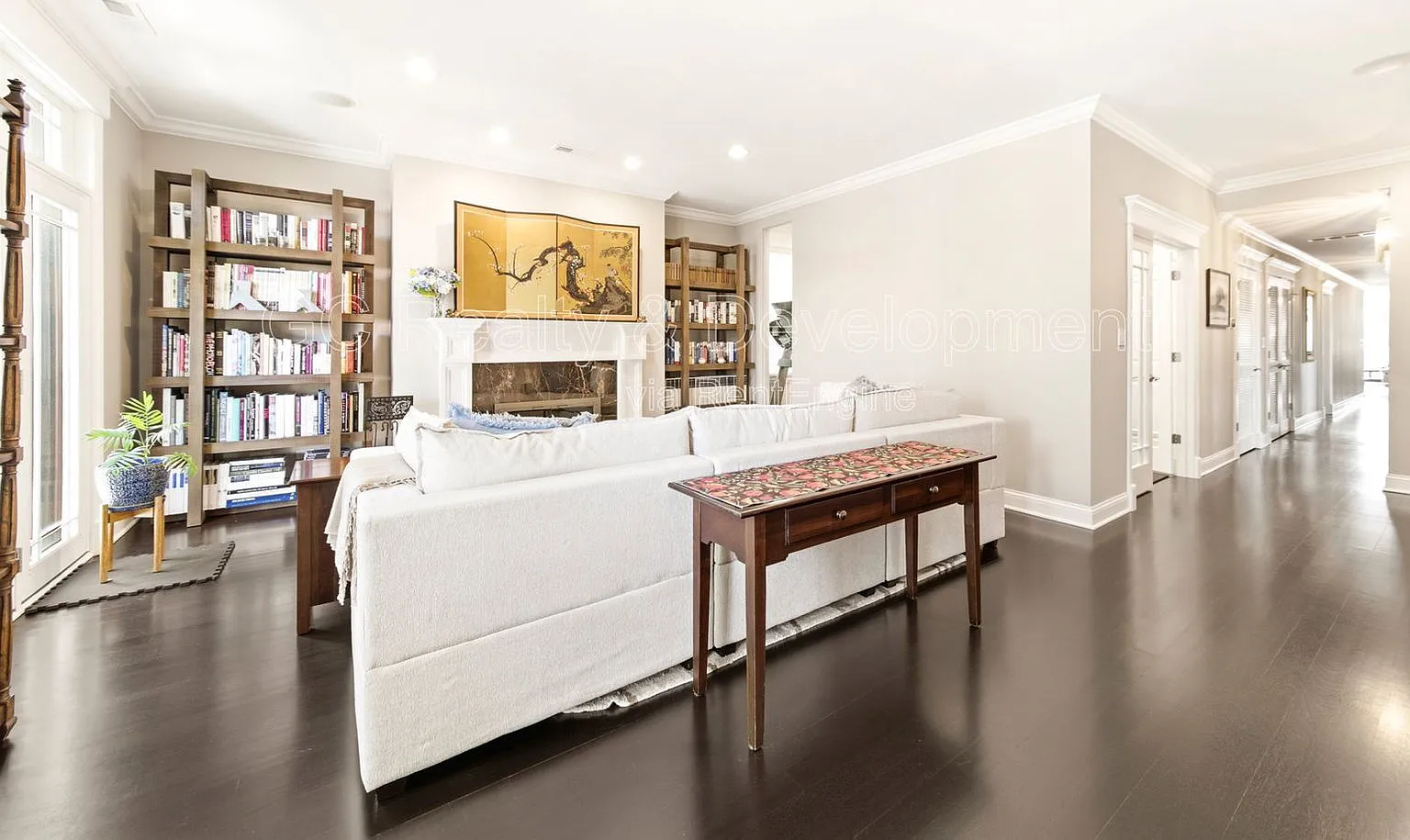 4 bed, 2.5 bath, 2560 sqft, $6,995 — Photo 4