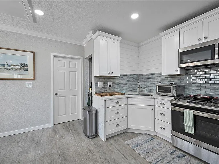 1173 Garfield Ave — Photo 15