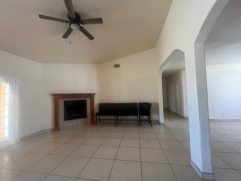 8744 Mono Rd — Photo 3