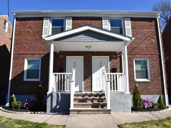 22 Dupont Pl, Irvington, NJ 07111