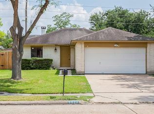6823 Navidad Rd, Houston, TX 77083