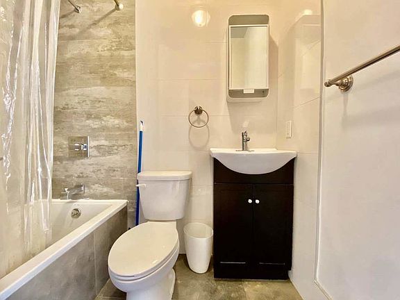 5th image of 683 Sterling Pl #3