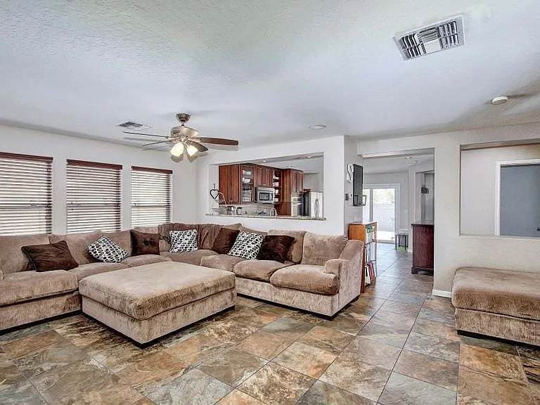 40301 W Peggy Ct — Photo 5