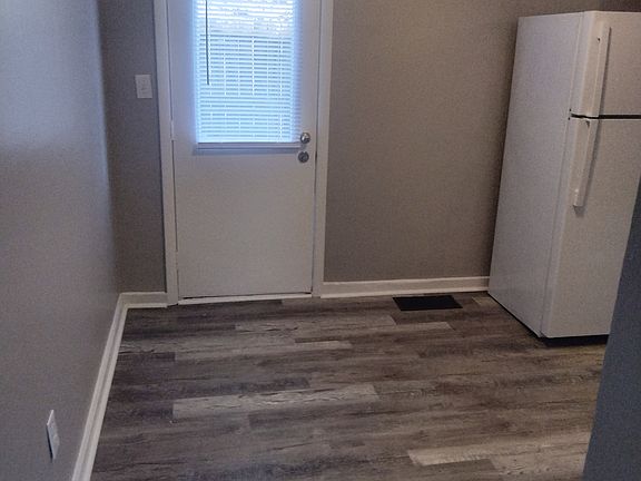 5th image of 2 Poplar St APT 11