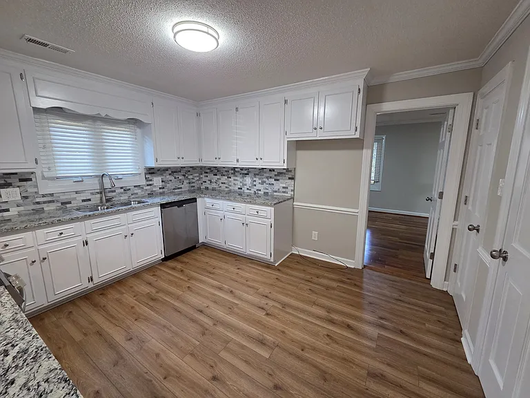 3812 Gloucester Rd — Photo 25