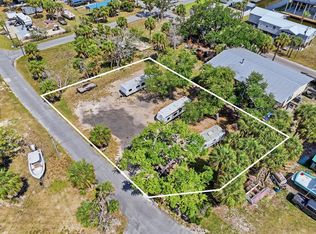 12 9th Ave W, Horseshoe Beach, FL 32648