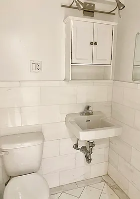 Rented by Compass | media 18