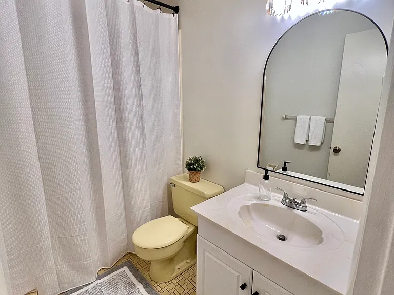 23054 Town Creek Dr — Photo 8