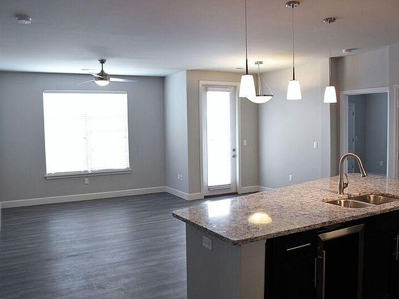 3rd image of 1011 Old Olive Way APT 103