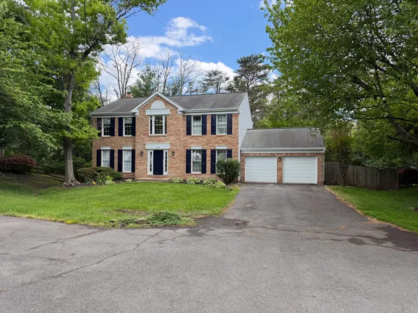 12557 Rock Ridge Rd, Herndon, VA 20170
