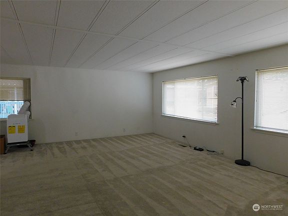 3rd image of 11422 127th Street E #191