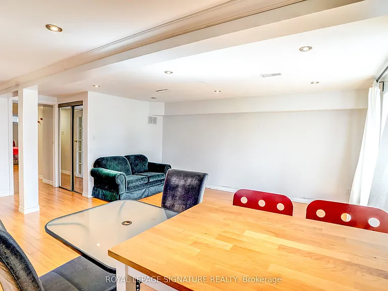17 Avis Cres #BASEMENT — Photo 12