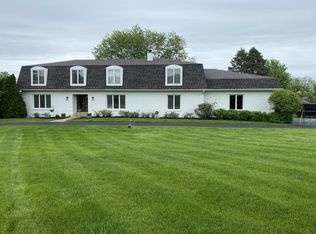 27 Witt Rd, South Barrington, IL 60010