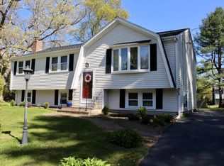 36 Brewster Dr, Bridgewater, MA 02324