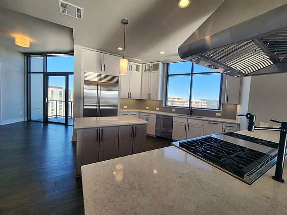 5th image of 930 Speer Blvd #1501