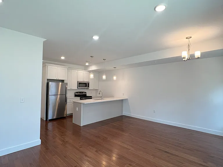 409 N Twin Lakes Blvd — Photo 21