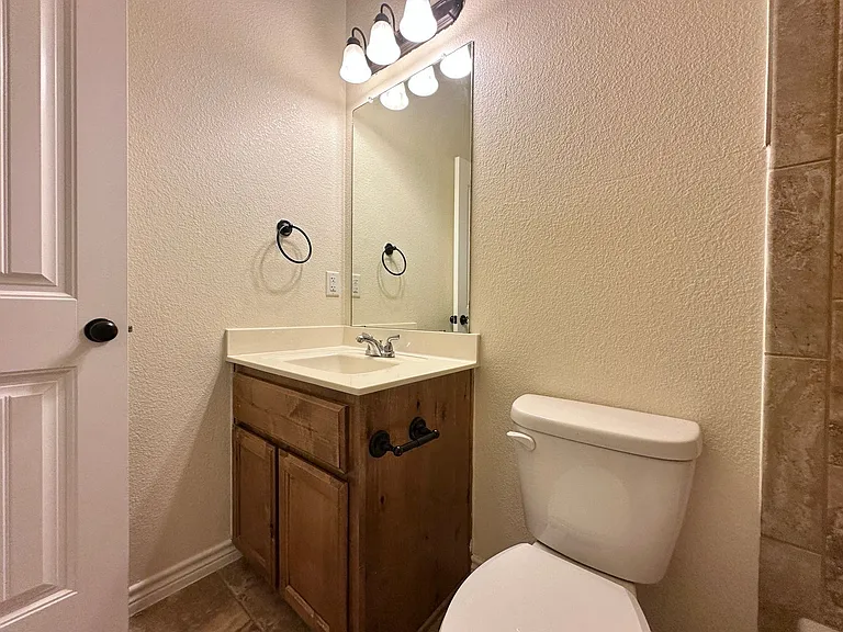 507 Sladecek Dr — Photo 19