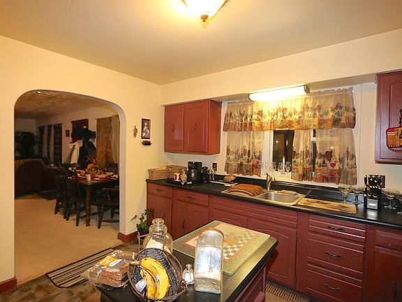 4th image of 44 Township Road 1105