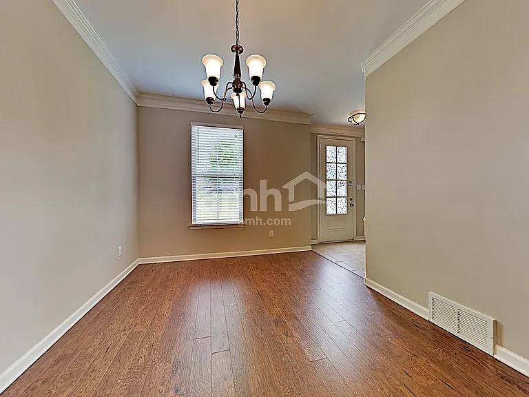 4957 Shira Dr — Photo 7