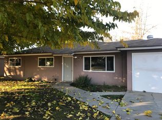 8798 E Dinuba Ave, Selma, CA 93662