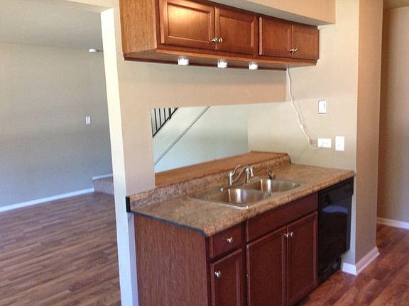 5th image of 2578 Berkshire Ct