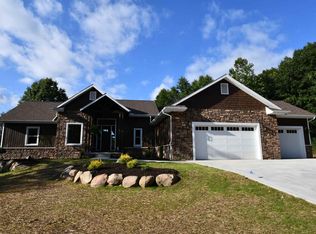 13747 Denali Ct, Middlebury, IN 46540