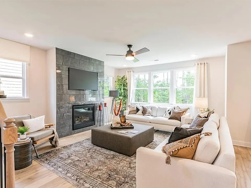 3909 Arrowfeather Ct