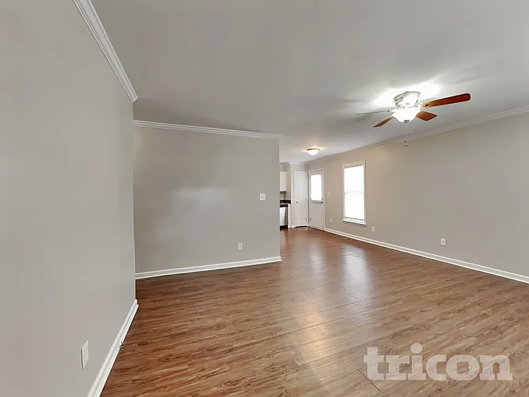 1004 Girder Ct — Photo 3
