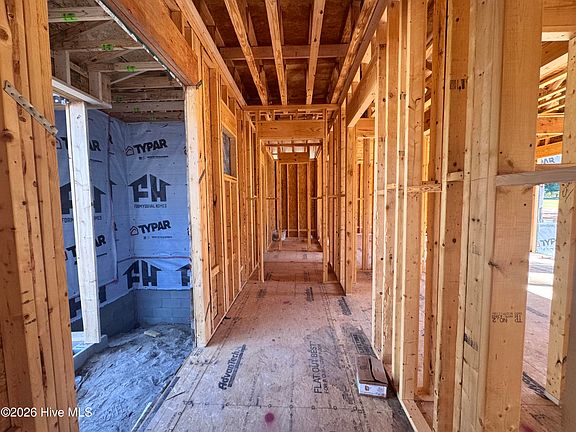5th image of 44 Scioto Lane