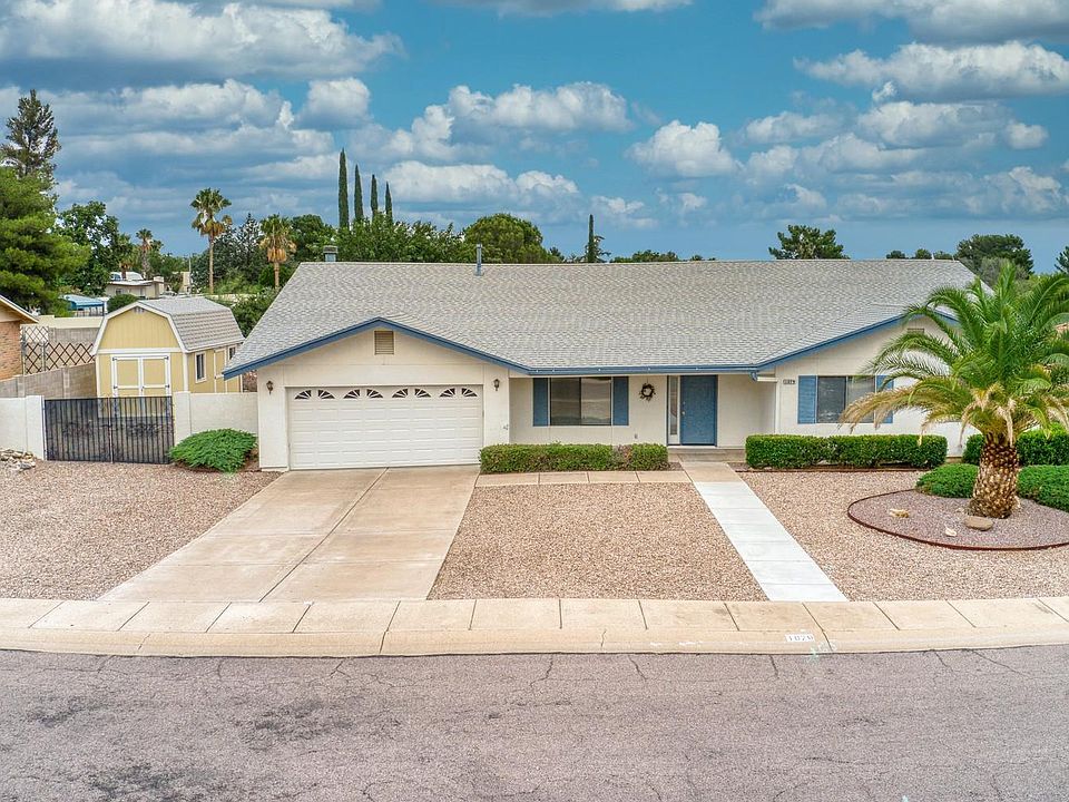 1st image of 1079 Katherine Dr
