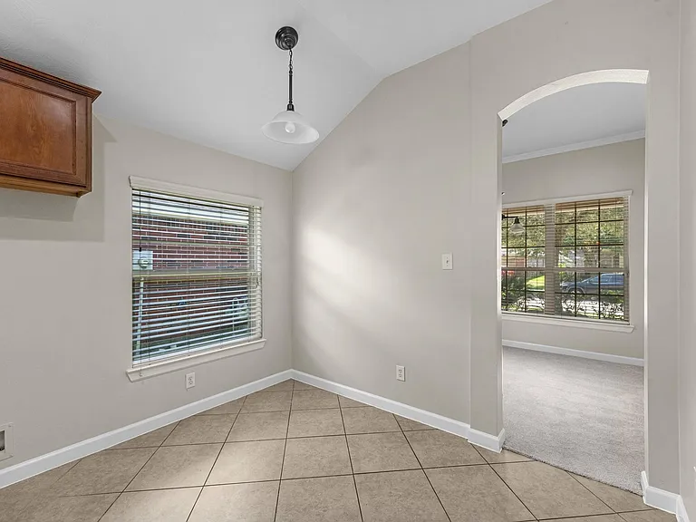 4014 Pinecrest Holw — Photo 12