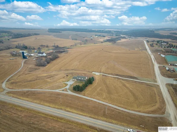 14901 S 57th St, Papillion, NE 68133