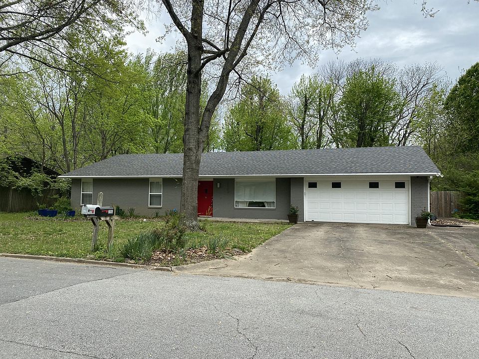 1st image of 2203 S Coleman Ave