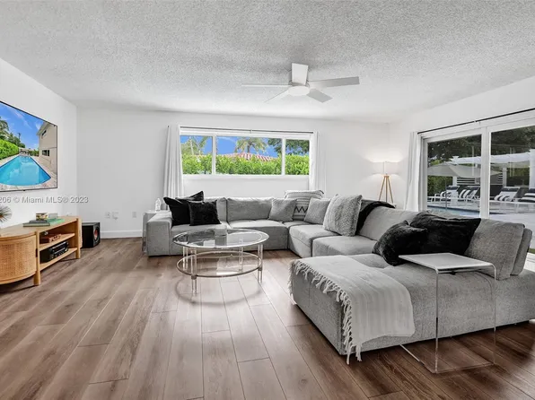 2624 NE 29th Ct, Fort Lauderdale, FL 33306