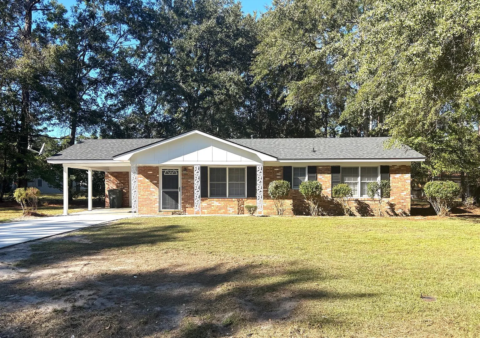 For Rent — Photo 1