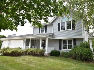 W167N10847 Carrington Cir, Germantown, WI 53022